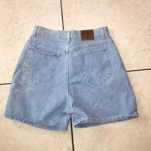 LEE JEAN SHORTS SIZE M